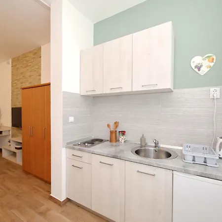 Close To The - Borik Apartment *