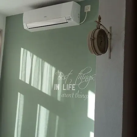 Close To The - Borik