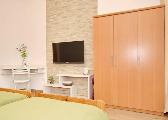 Close To The - Borik * Задар