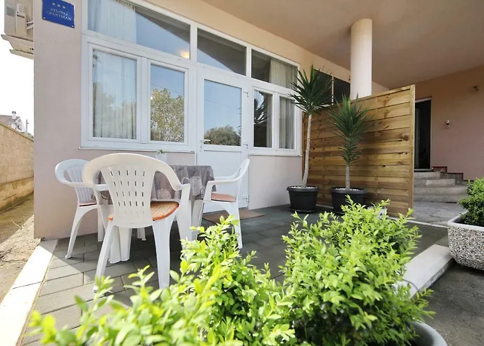 Апартаменты Close To The - Borik